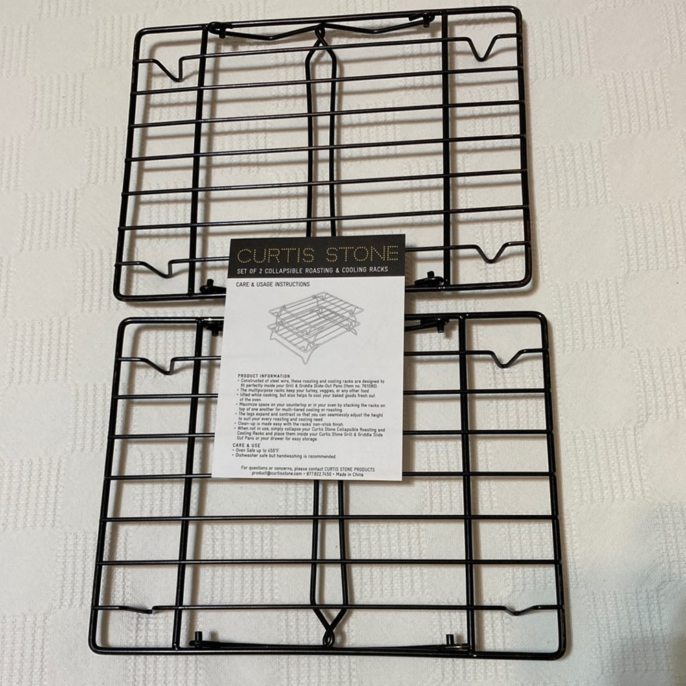 CURTIS STONE BRAND NEW SET OF 2 COLLAPSIBLE BLACK ROASTING & COOLING RACKS